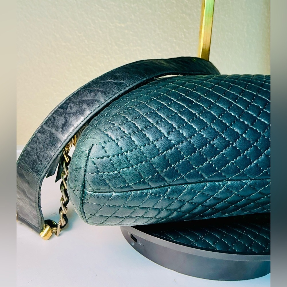 Bally Quilted Lambskin Handbag With Gold B Logo “Host Pick” - Picture 11 of 16